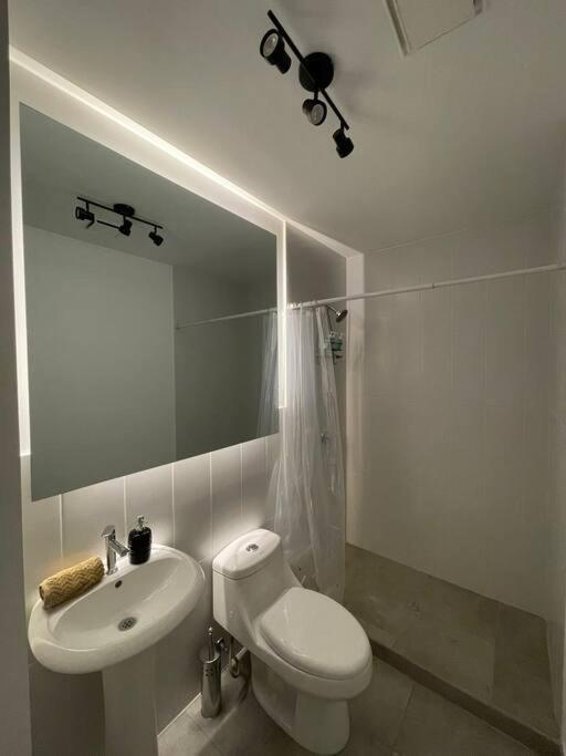 Apartamento Lovely 1 Bedroom Unit With Free Parking Modra Zone 4 Guatemala City
