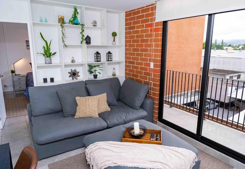 Lovely 1 Bedroom Unit With Free Parking Modra Zone 4 Guatemala City
